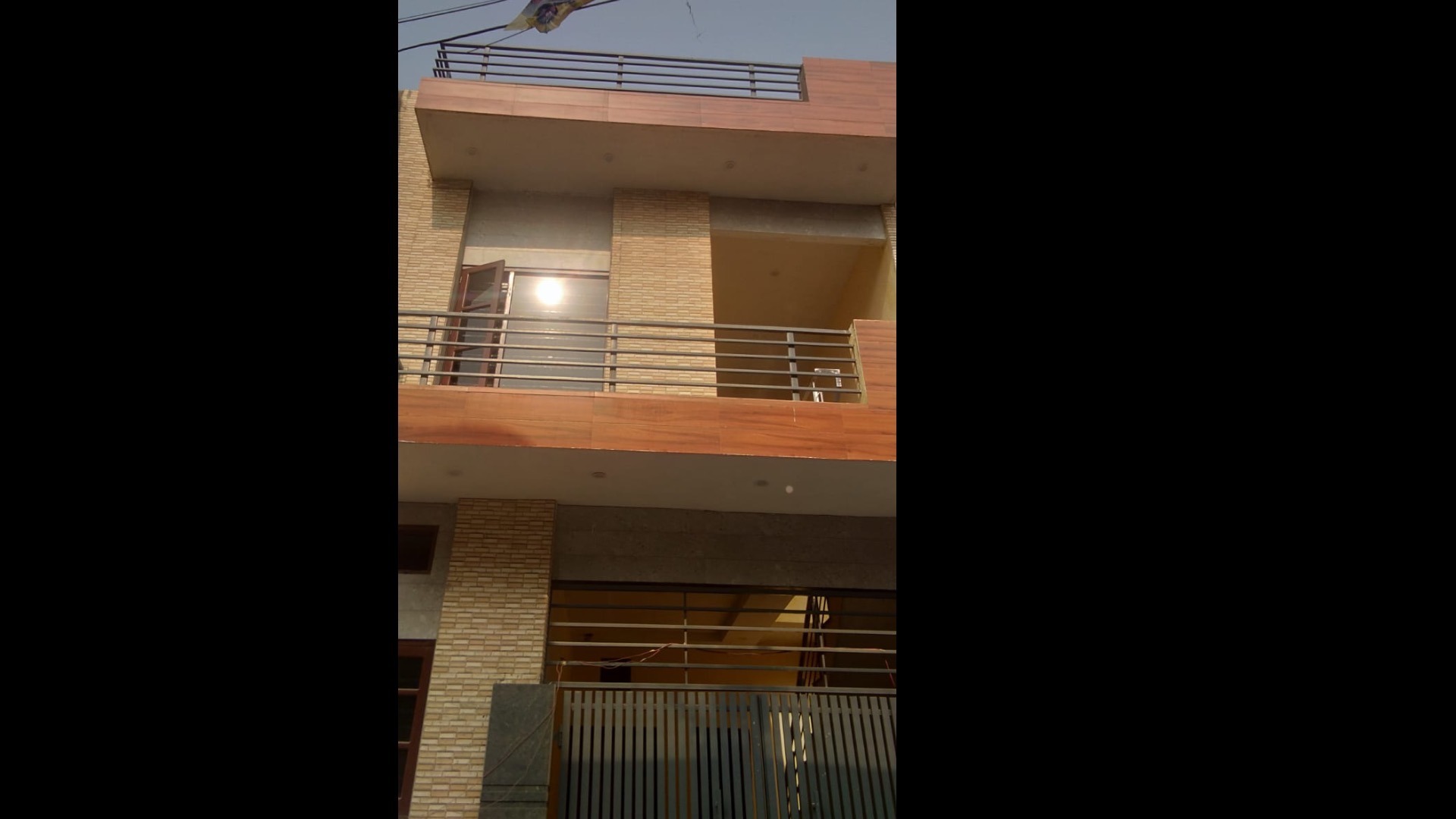 Fully furnished 100 square yards house 